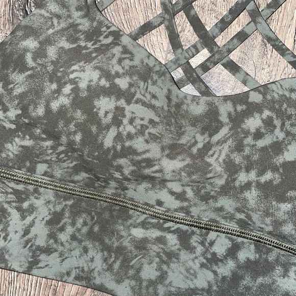 SOLD Lululemon Wild Thing Strappy Bra 4 Green Patterned - Picture 4 of 5